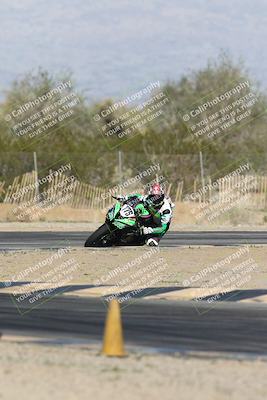 media/Jan-15-2026-Racers Edge (Thu) [[dfebeb70ab]]/2-A Group/Session 5 Turn 2/